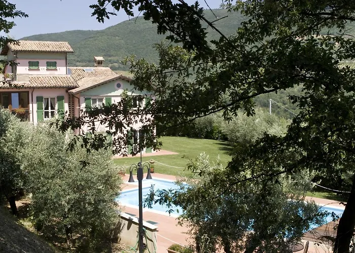 Relax Cottage Фермерский дом Valtopina